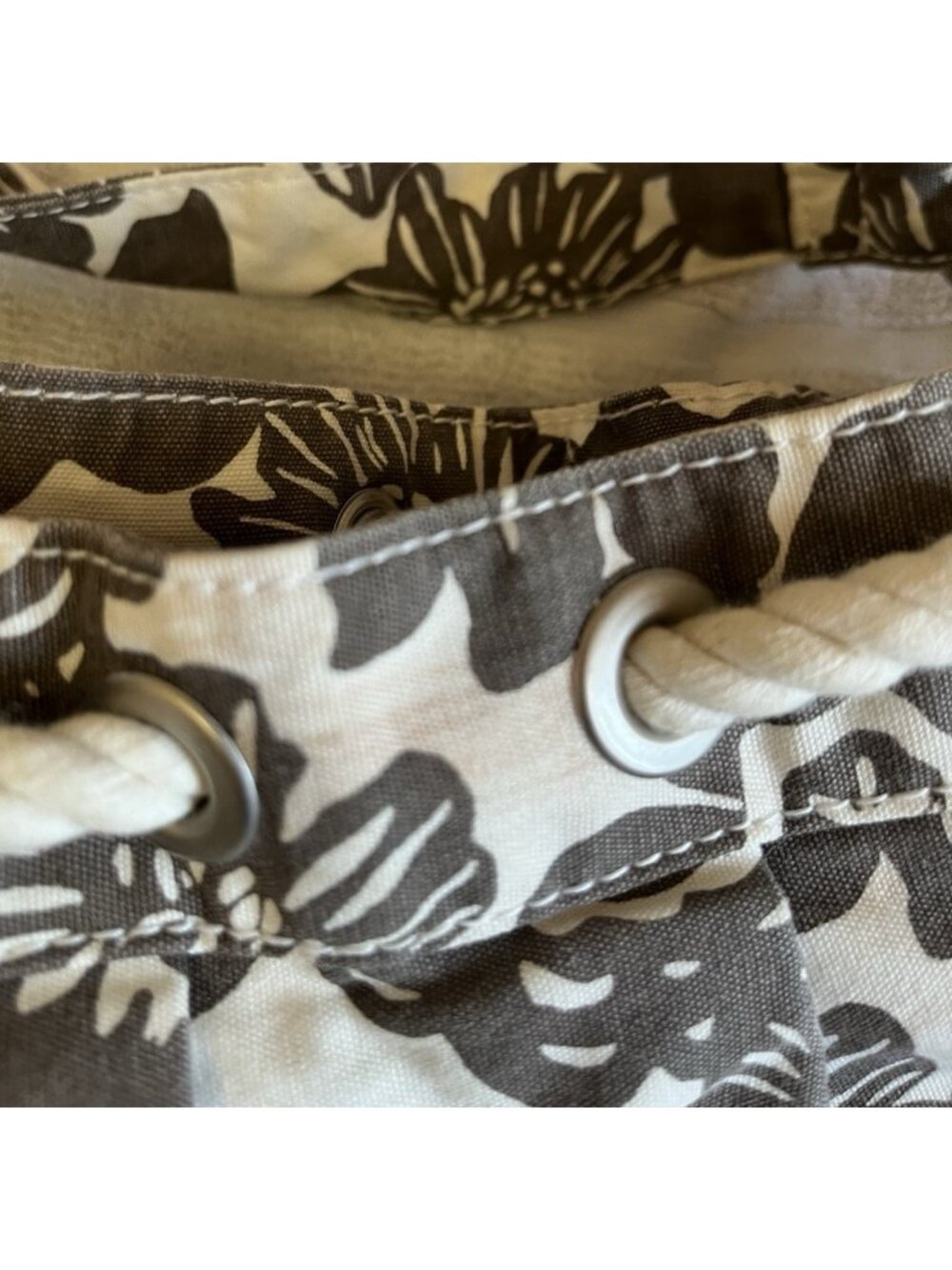 Aeropostale Floral Canvas Drawstring Hobo Shoulder Bag Green White Medium - Picture 13 of 14